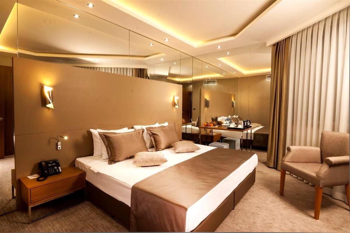 Majura Hotel Business İzmir Extérieur photo